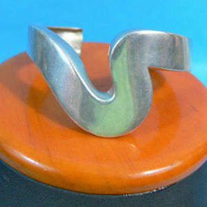 Steve Vaubel Artist Signed Silver Cuff Bracelet